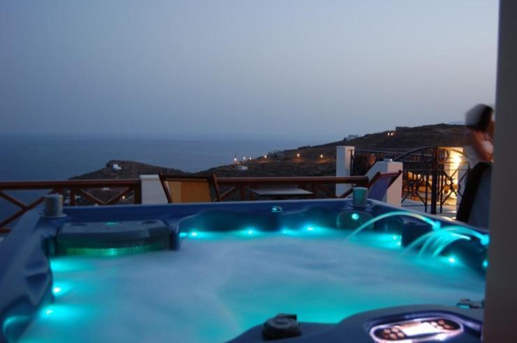 Kolitsani View Hotel Иос Хора Екстериор снимка