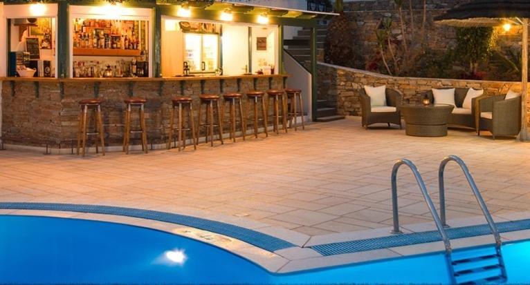 Kolitsani View Hotel Иос Хора Екстериор снимка