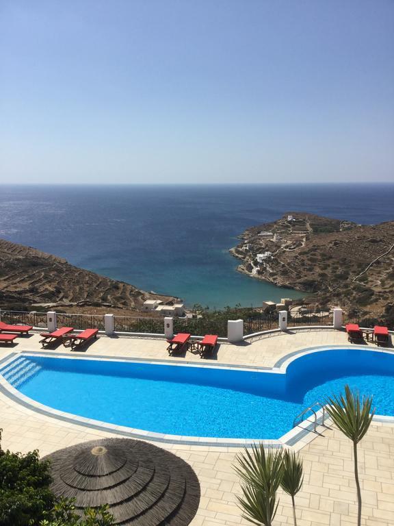 Kolitsani View Hotel Иос Хора Екстериор снимка